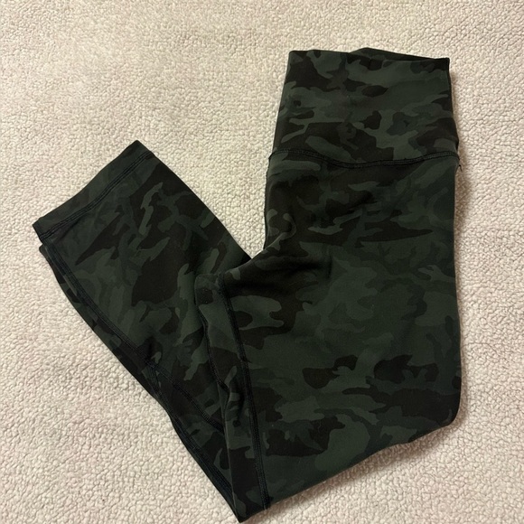 Lululemon Align Crop Leggings
Incognito Camo Print Multi Gator Green - Picture 11 of 12